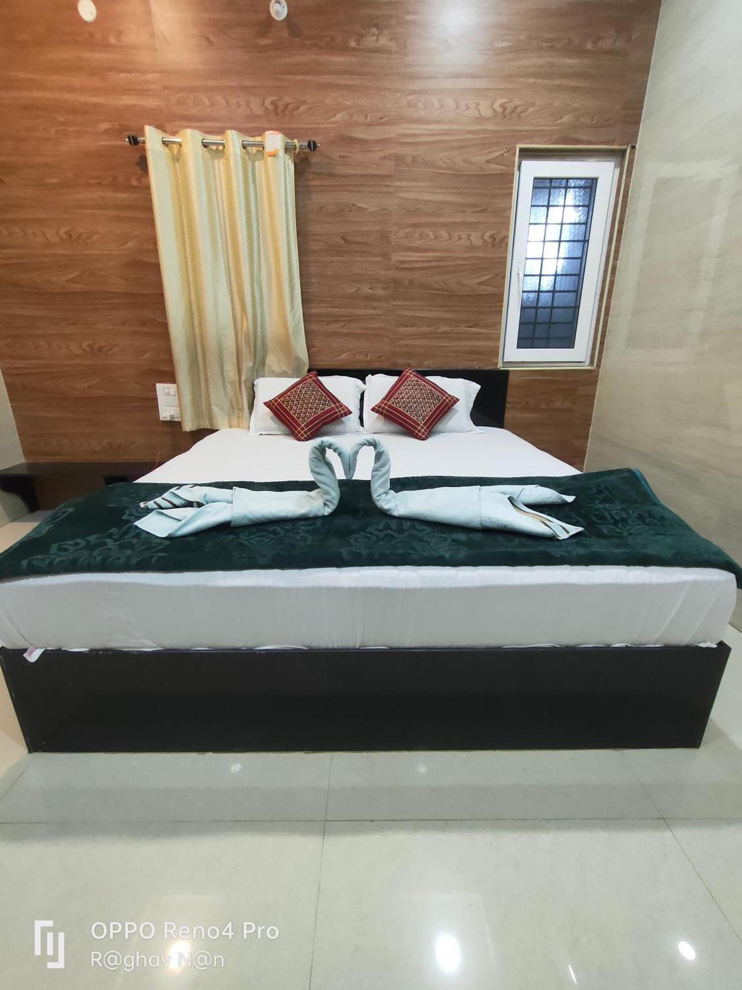 Kamala Sadana Lodge Madhavaram Exterior photo